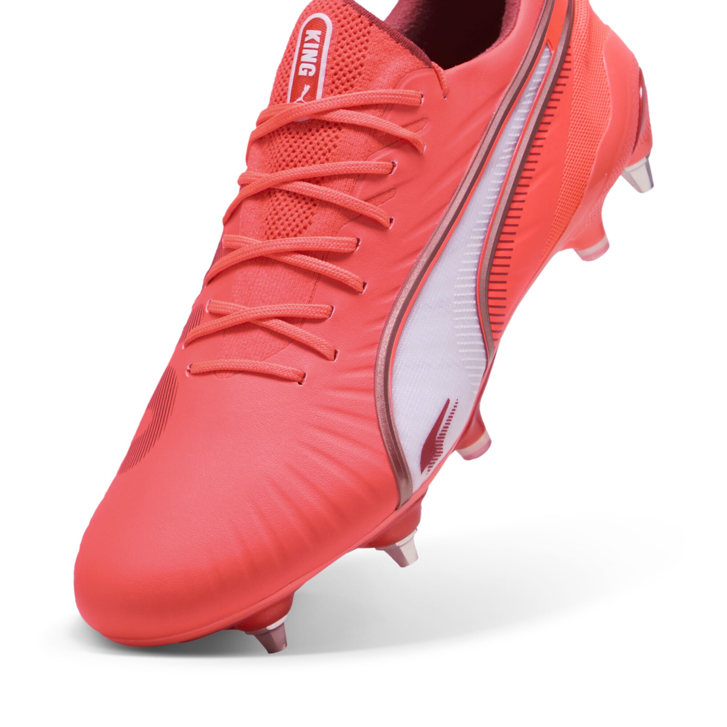PUMA Soccer shoe 'King Ultimate' in Red