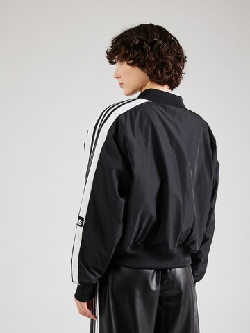 ADIDAS ORIGINALS - Chaqueta de entretiempo 'ABRK' en negro