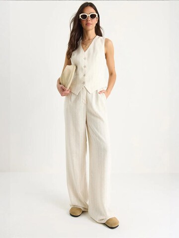 Bianco Lucci Broekpak in Beige: voorkant