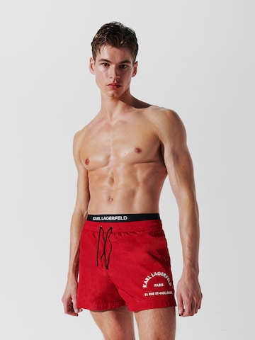 Shorts de bain Karl Lagerfeld en rouge : devant