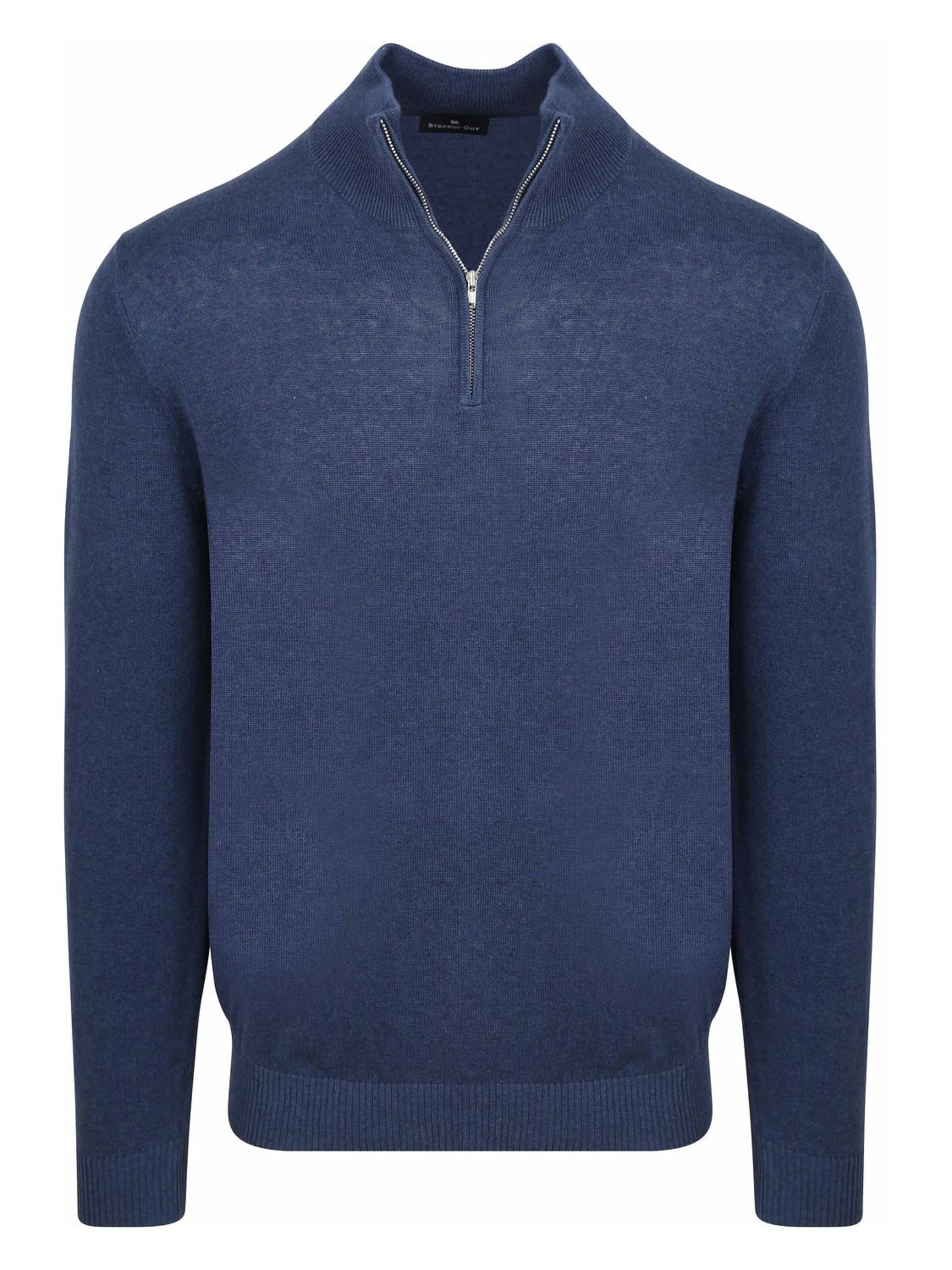Steppin' out Sweater in Blue: front