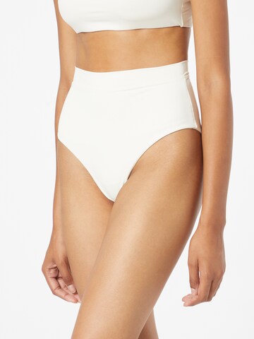 KUUNO - Braga de bikini en blanco: frente