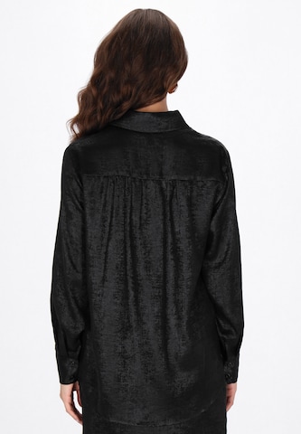 faina Blouse in Zwart