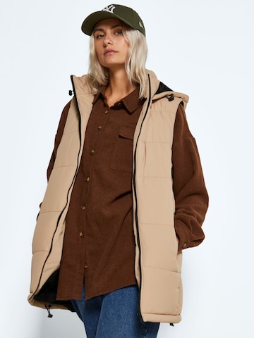 Gilet 'Aurora' Noisy may en beige