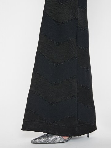Ana Alcazar Bootcut Hose 'Saponi' in Schwarz