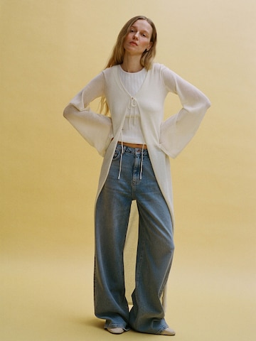 ABOUT YOU x Marie von Behrens Wide leg Jeans 'Sina' i blå