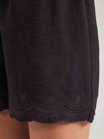 melns VERO MODA Standarta Bikses 'VMPeach'