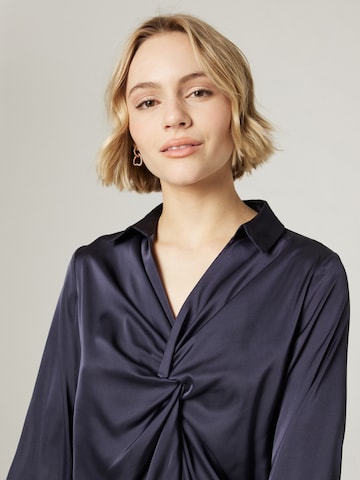 Guido Maria Kretschmer Women Bluse 'Iris' in Blau