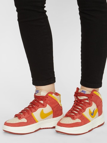Nike Sportswear Trampki wysokie 'DUNK HIGH UP' w kolorze czerwony: przód