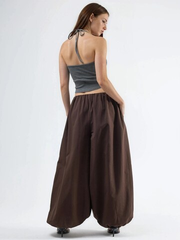 Barrel Pantalon Busem en marron