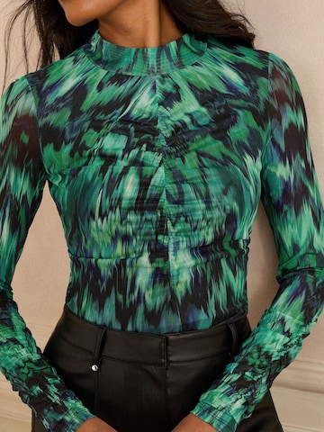 Bluză de la love & roses pe verde