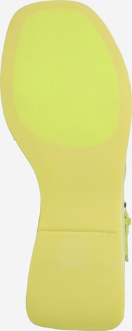 ALDO - Sandalias con hebilla 'KASIE' en amarillo