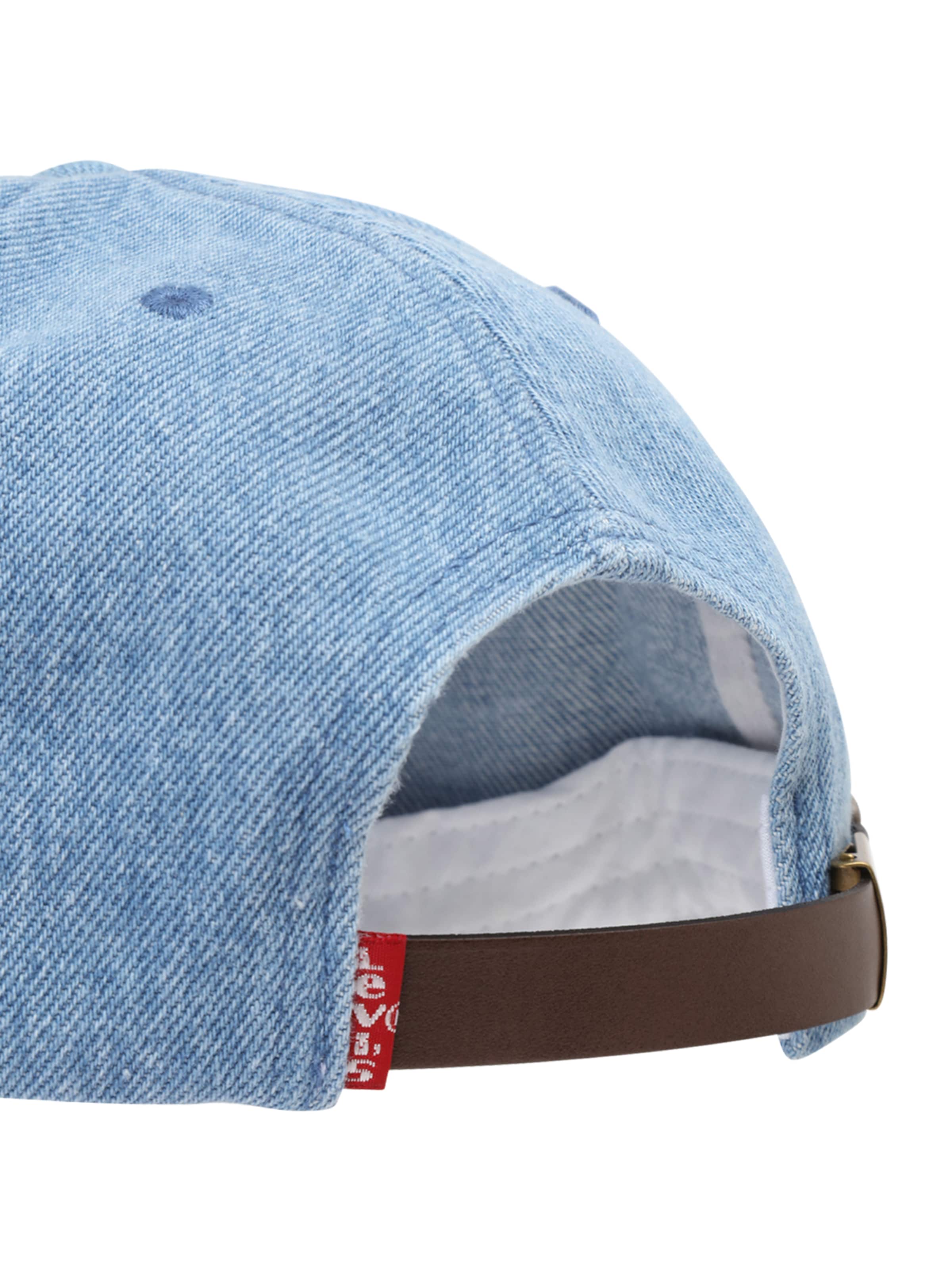 LEVI'S ® Cap 'LAZY GIRL' in Blue
