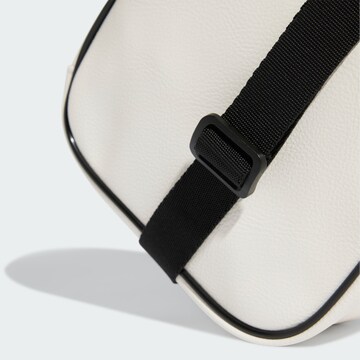 Sac à bandoulière 'Adicolor Classic' ADIDAS ORIGINALS en blanc