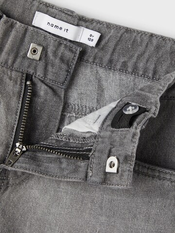 regular Jeans 'Ryan' di NAME IT in grigio