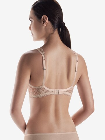 Hanro Triangle Bra ' Moments ' in Beige