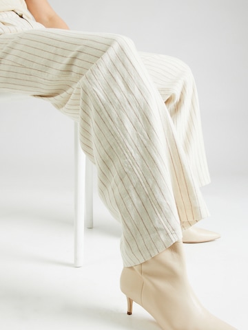 HOLLISTER Wide leg Παντελόνι πλισέ σε λευκό