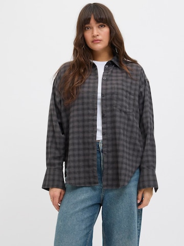 Camicia da donna 'JXJamie' di JJXX in grigio: frontale