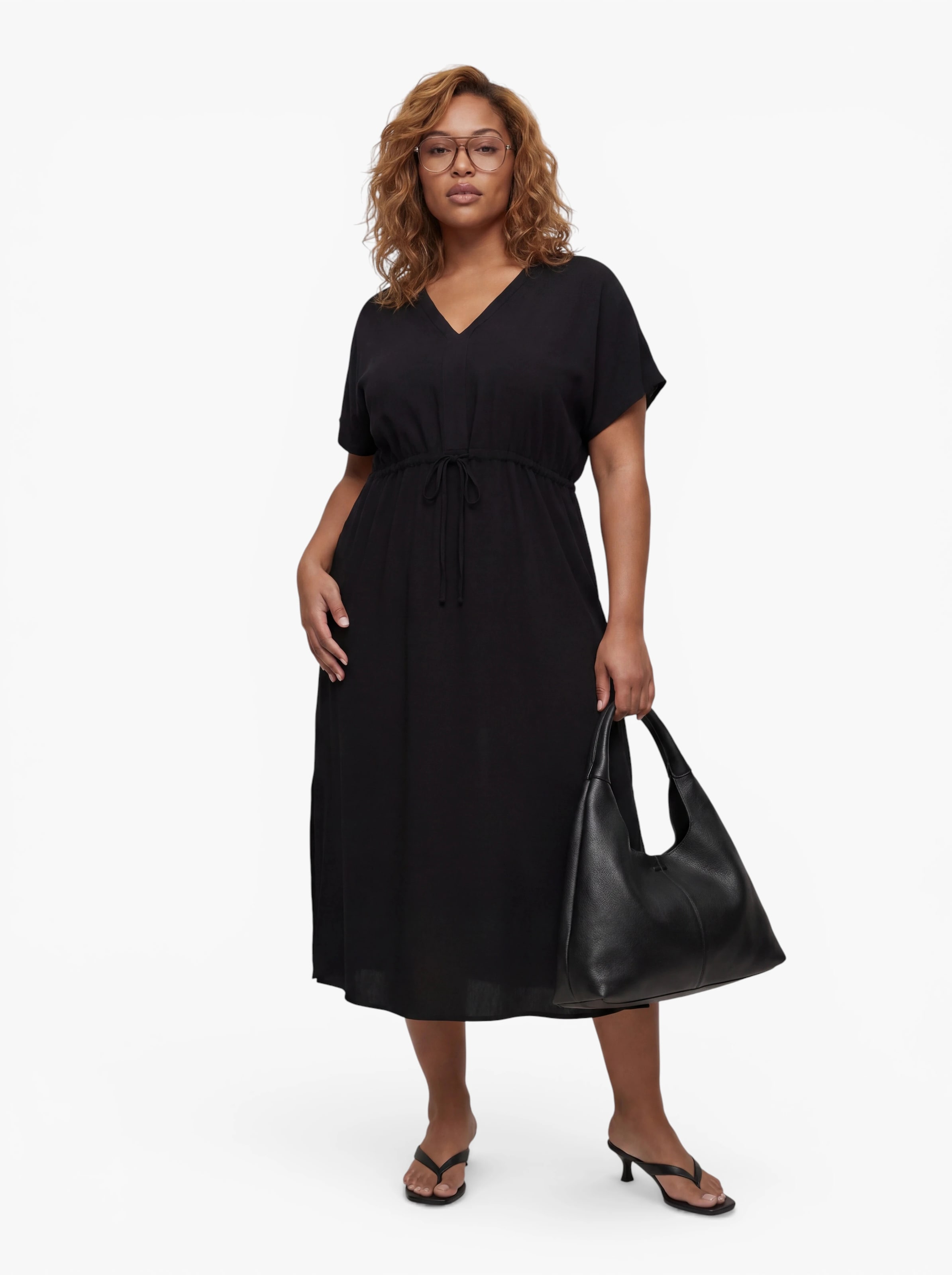 Vero Moda Curve Šaty 'VMCMENNY' - Čierna: predná strana
