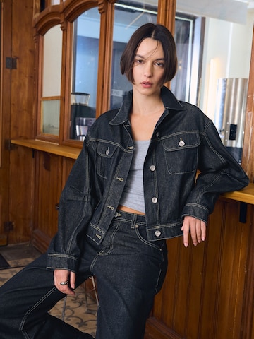 Bershka Between-season jacket in Blue