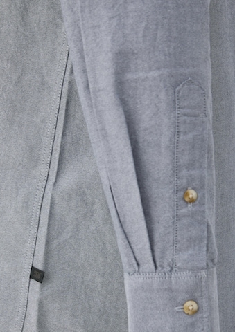 Coupe regular Chemise s.Oliver en bleu : sur le côté