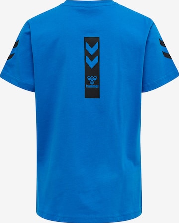 T-Shirt 'FLYING TRES' Hummel en bleu