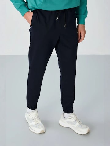 Tommy Life Regular Trousers in Black