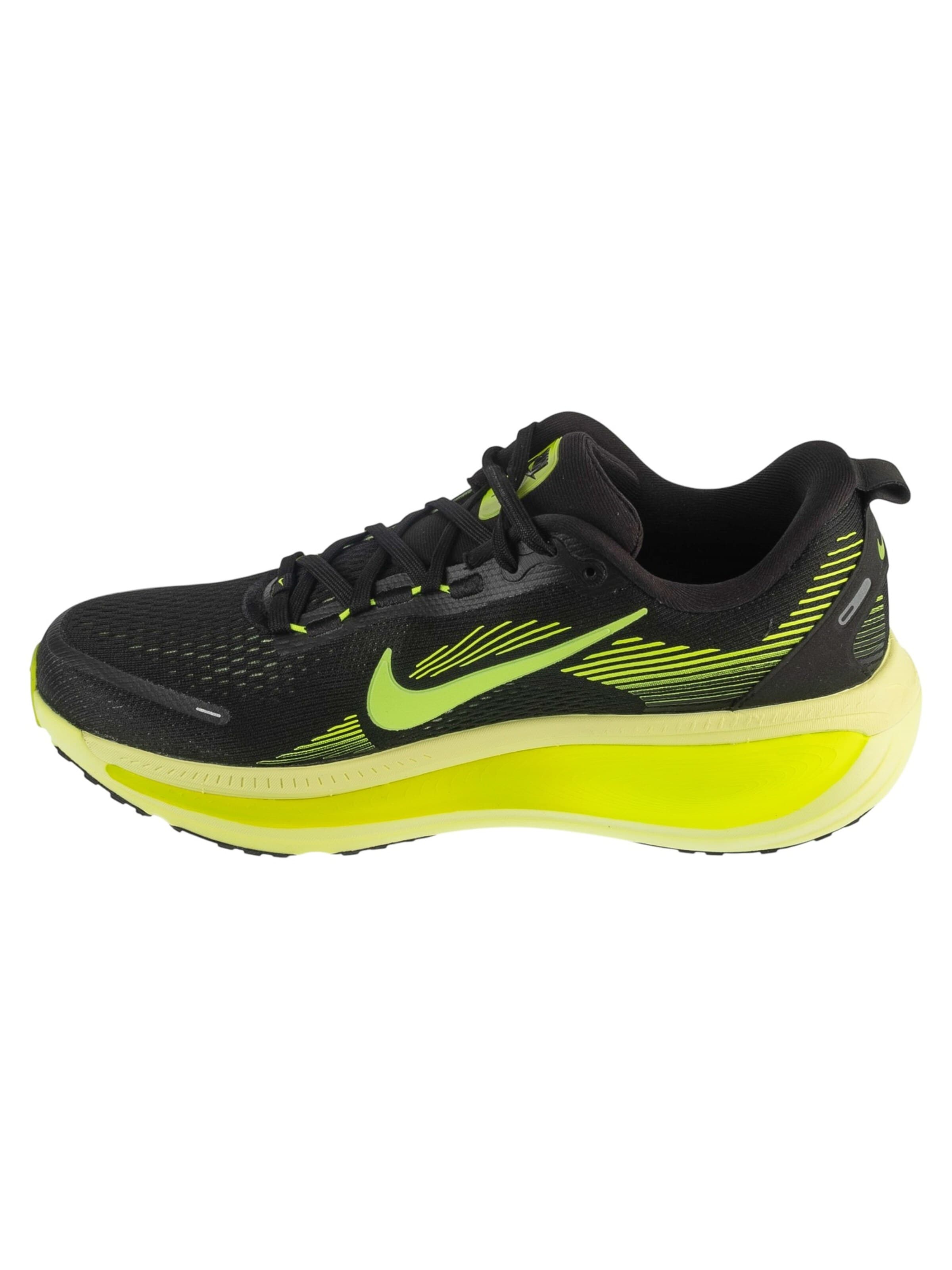 NIKE Running shoe 'Nike Vomero 18' in Black