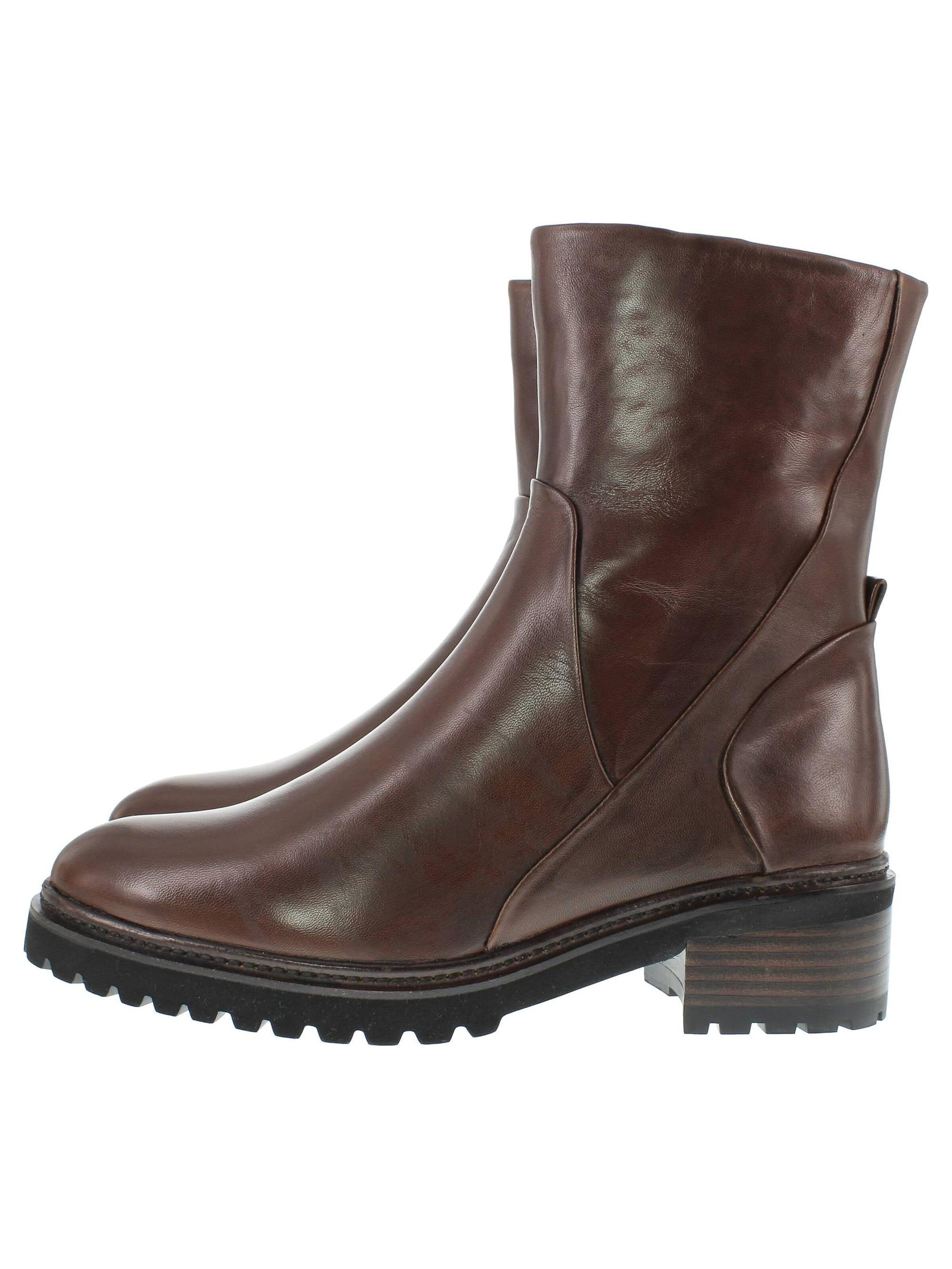 Everybody Booties 'GEMA' in Brown