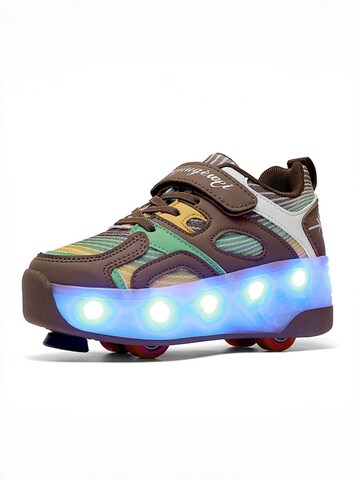 HUSKSWARE Inline and Roller Skates in Green: front