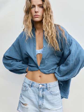 Chemisier Pull&Bear en bleu : devant