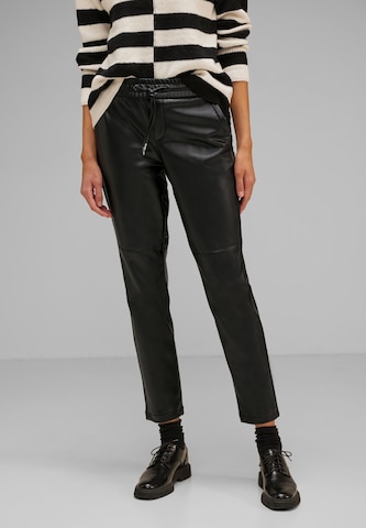 STREET ONE Tapered Pants in Black: front