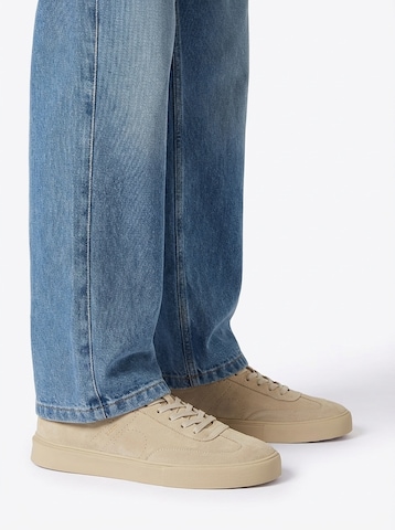 BLACKSTONE Platform trainers 'Quartz Auden Perf' in Beige