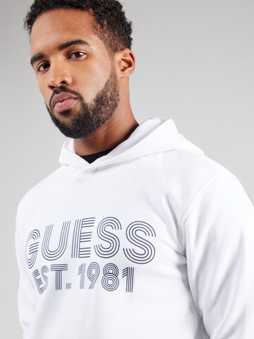 Sweat-shirt 'BEAU' GUESS en blanc