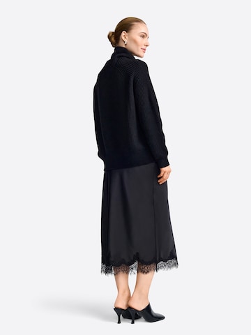 Gonna di Rich & Royal in nero