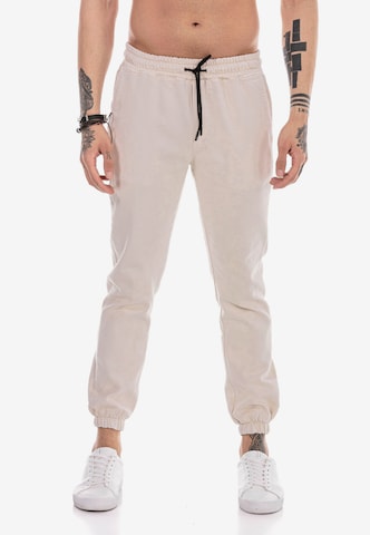 Redbridge Regular Pants in Grey: front