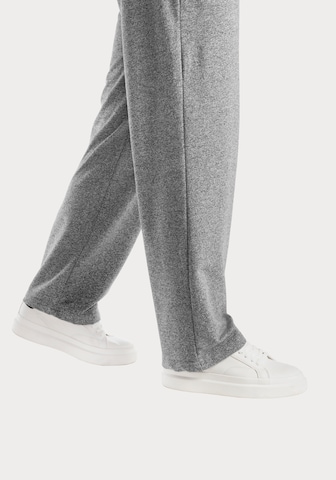 BENCH Pyjamasbyxa i grå