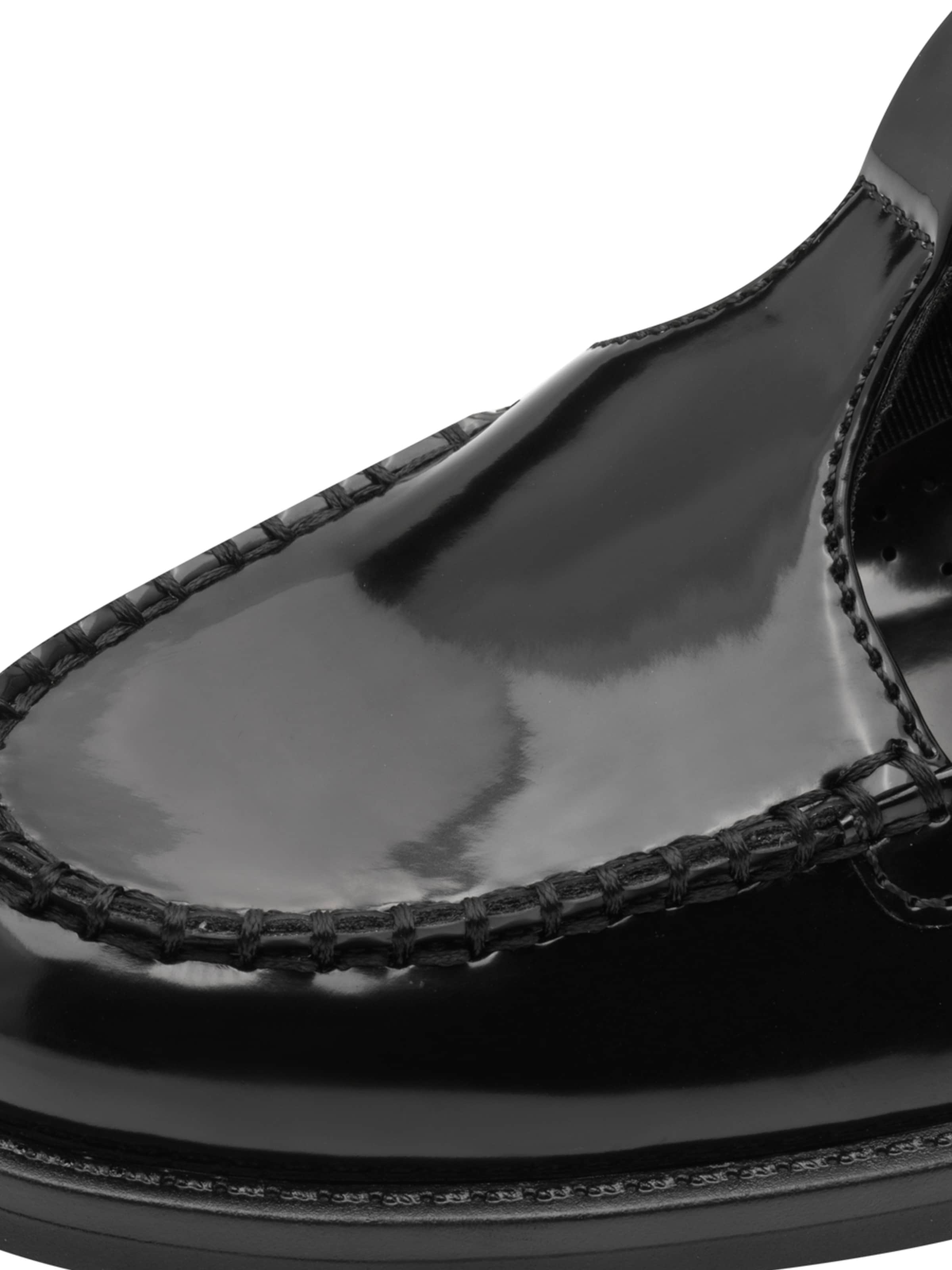 Tamaris Strap ballerina in Black