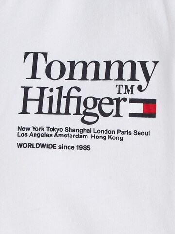 TOMMY HILFIGER - Camiseta en blanco