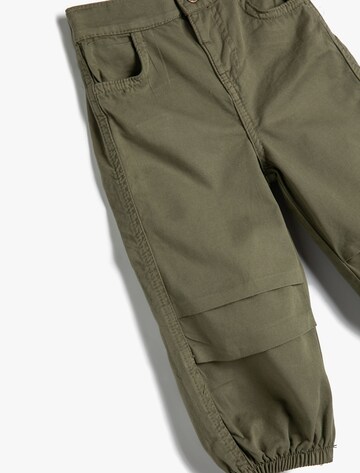 Koton Loosefit Broek in Groen