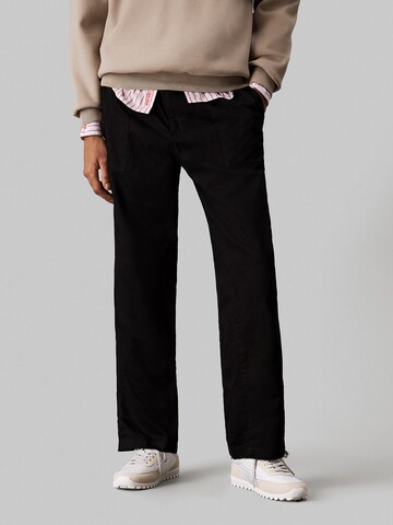 Calvin Klein Jeans Regular Bandplooibroek in Zwart: voorkant