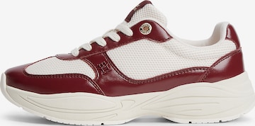 Baskets basses TOMMY HILFIGER en rouge : devant