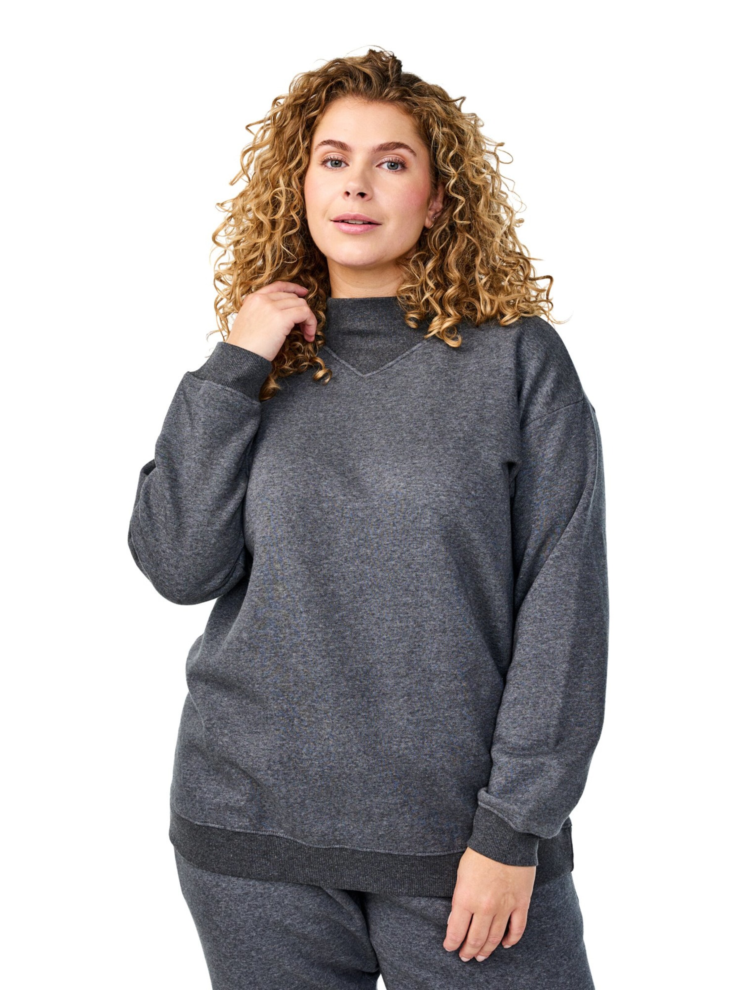 Zizzi Tréning póló 'Mrikke' - szürke: elől