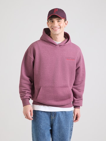 naketano Collegepaita värissä punainen: etupuoli