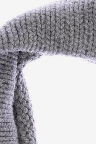 DEAR CASHMERE Scarf & Wrap in One size in Grey