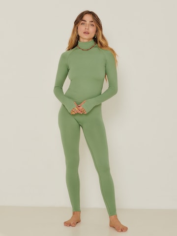 ABOUT YOU x Sofia Tsakiridou Sweater 'Käthe' in Green: front