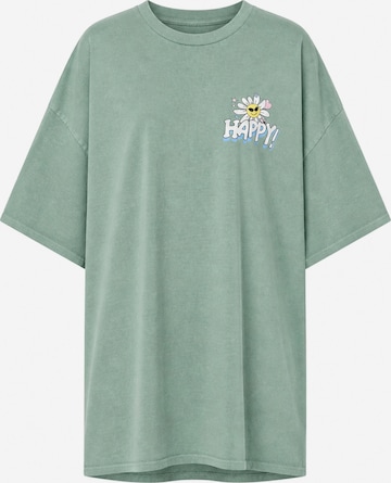Worldclassca Oversized Shirt in Green: front