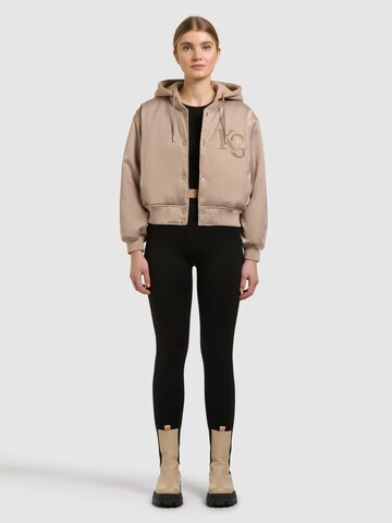 khujo Tussenjas 'Chani' in Beige