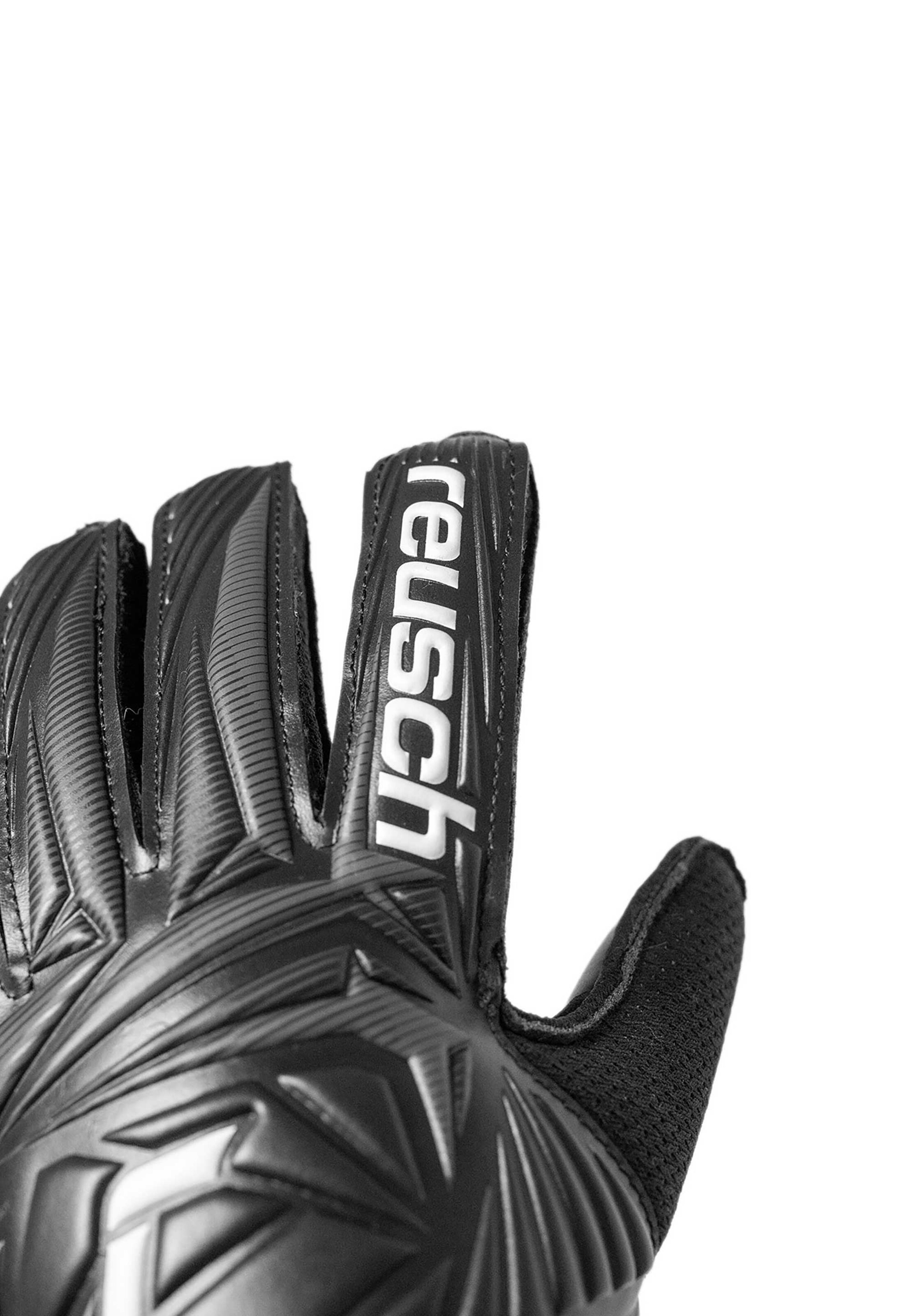 REUSCH Sports gloves 'Attrakt Solid Junior' in Black