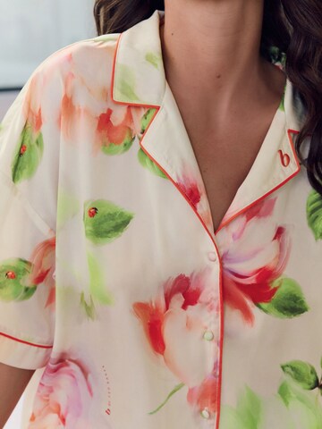 B by Ted Baker Shorty in Beige